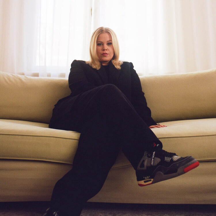 shannon abloh feet 2