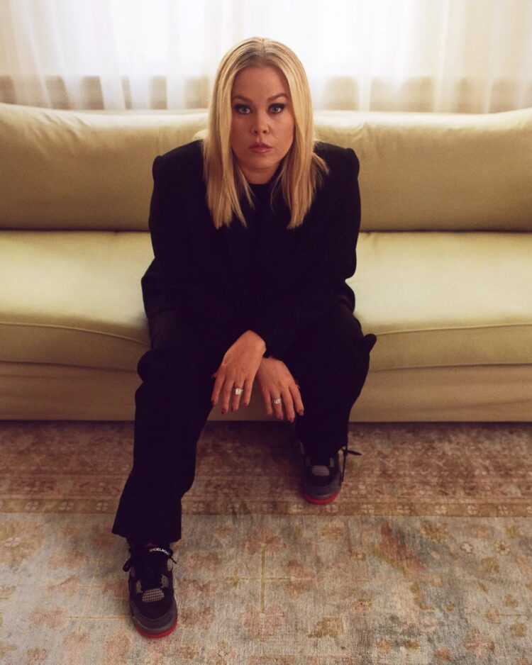 shannon abloh feet 3