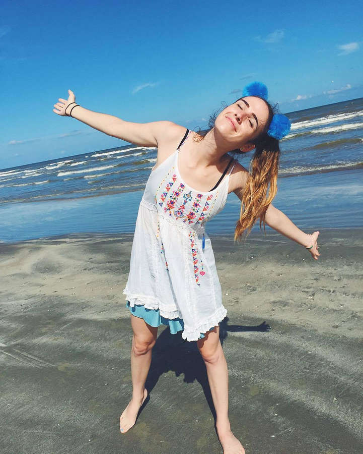 shannon barry feet 6