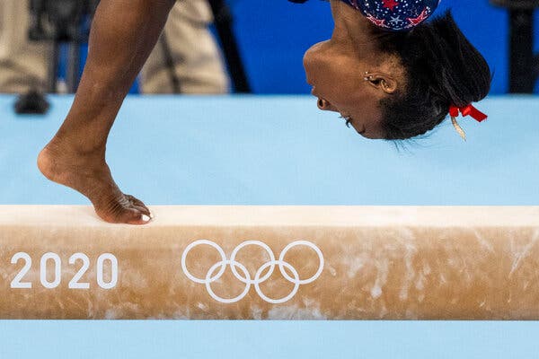 shannon biles feet 2