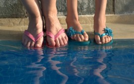 shannon biles feet 4