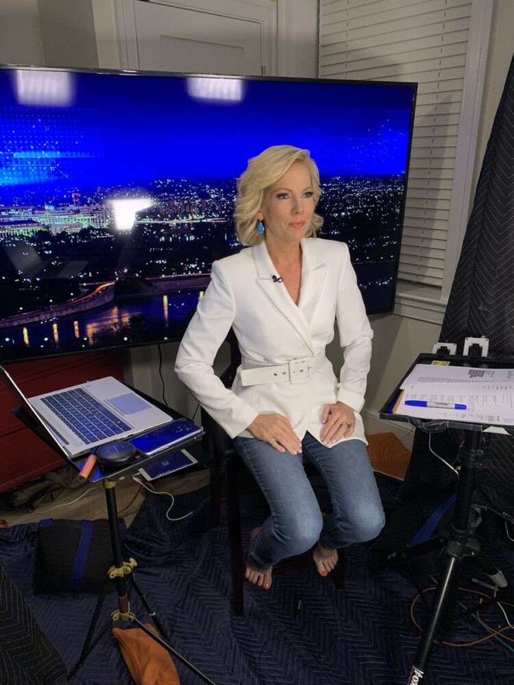 shannon bream feet 5