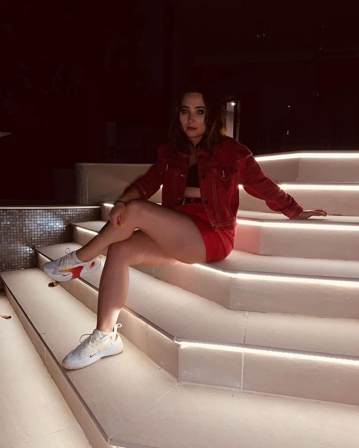 shannon carpenter feet 6