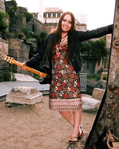 shannon curfman feet 1