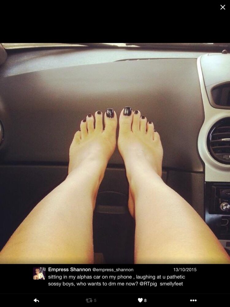 shannon day feet 1
