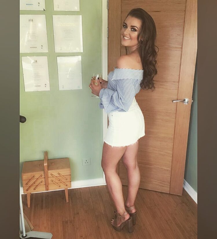 shannon flynn feet 3