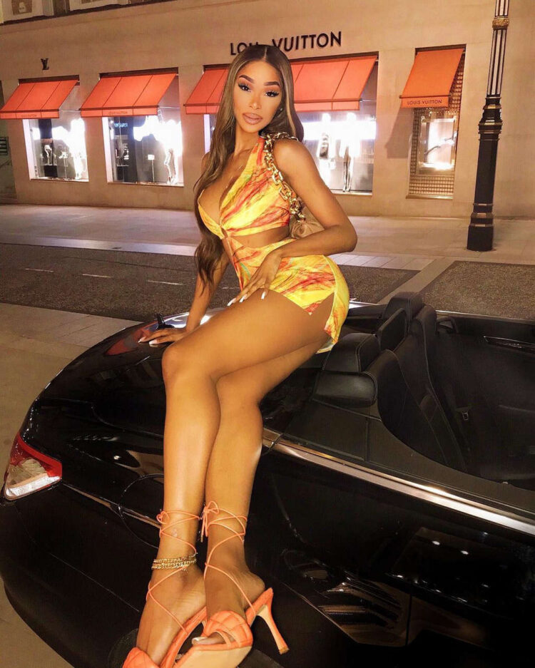 shannon hamilton feet 3