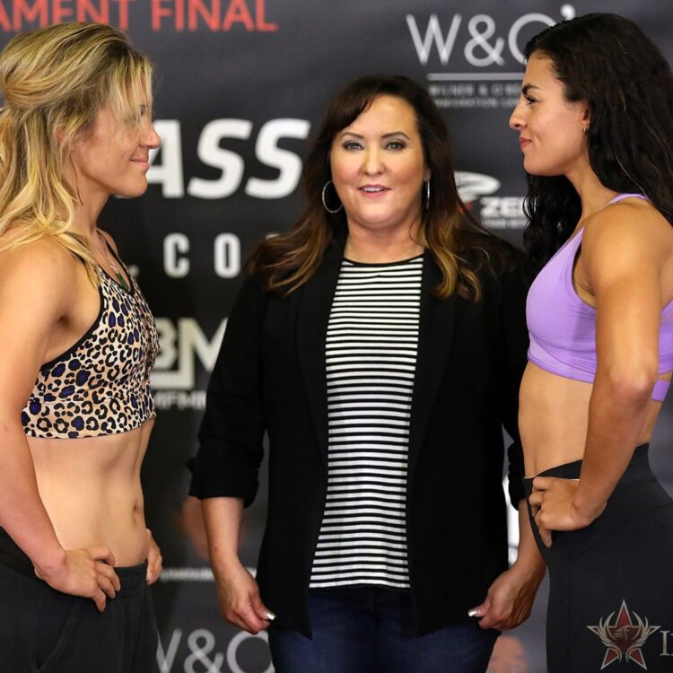 shannon knapp feet 3