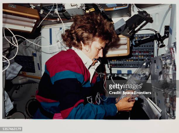 shannon lucid feet 5