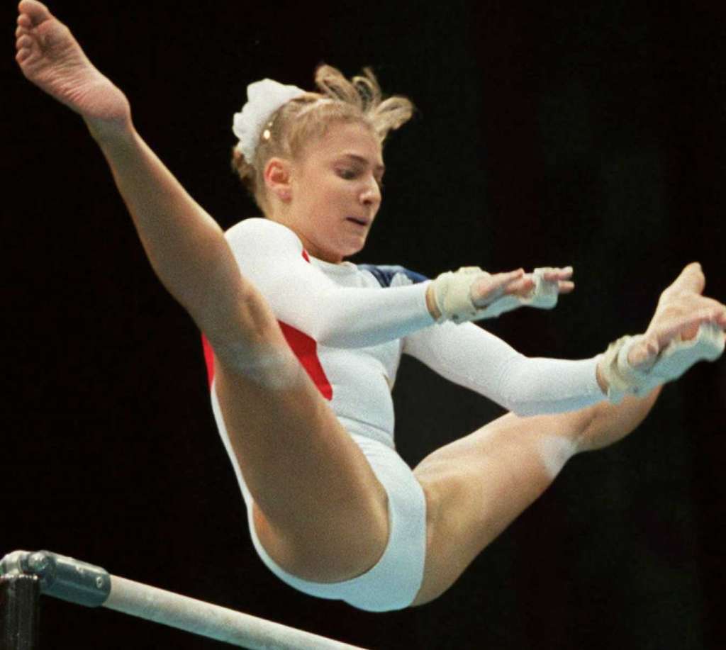 shannon miller feet 5