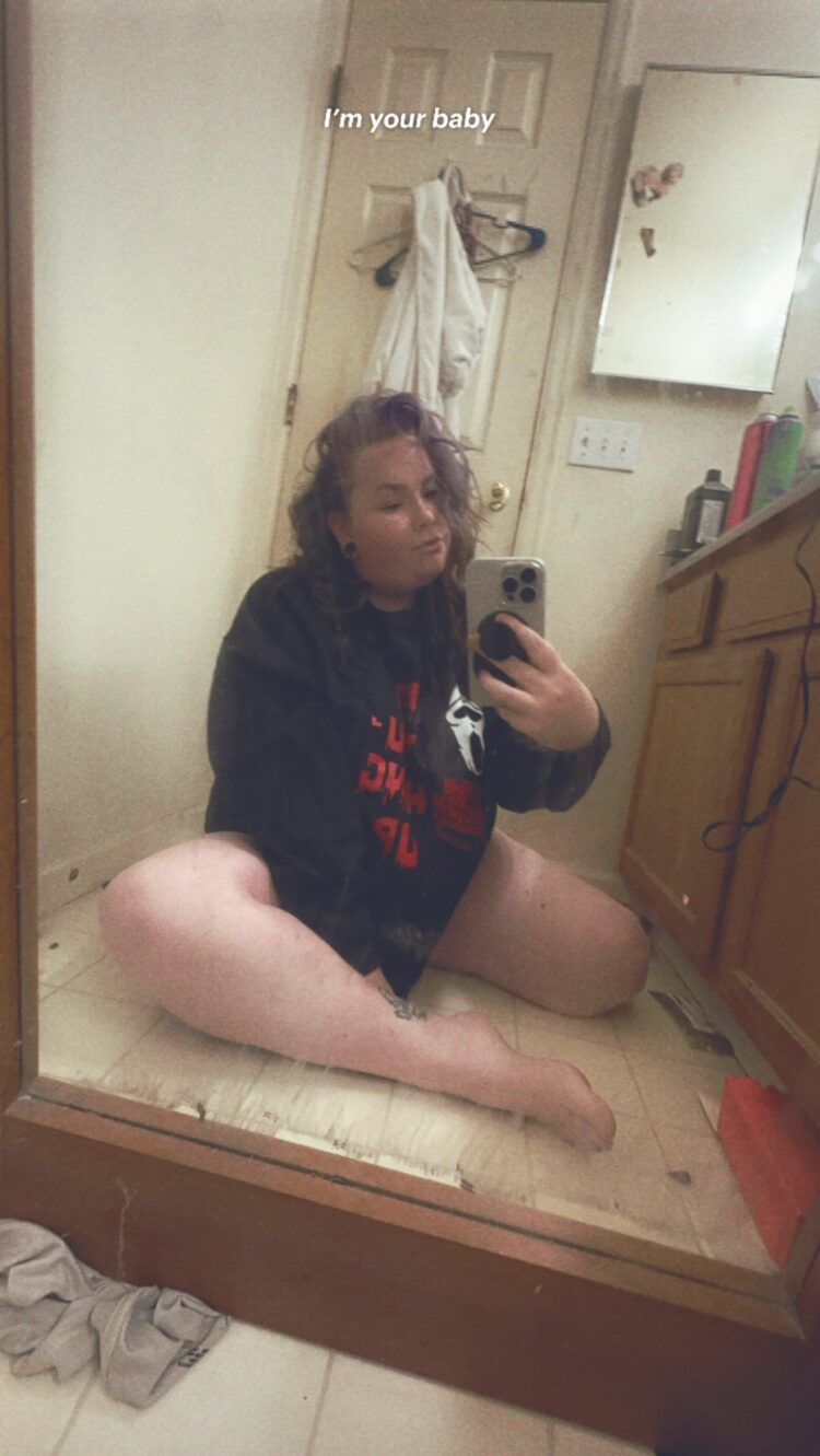 shannon nicole feet 5