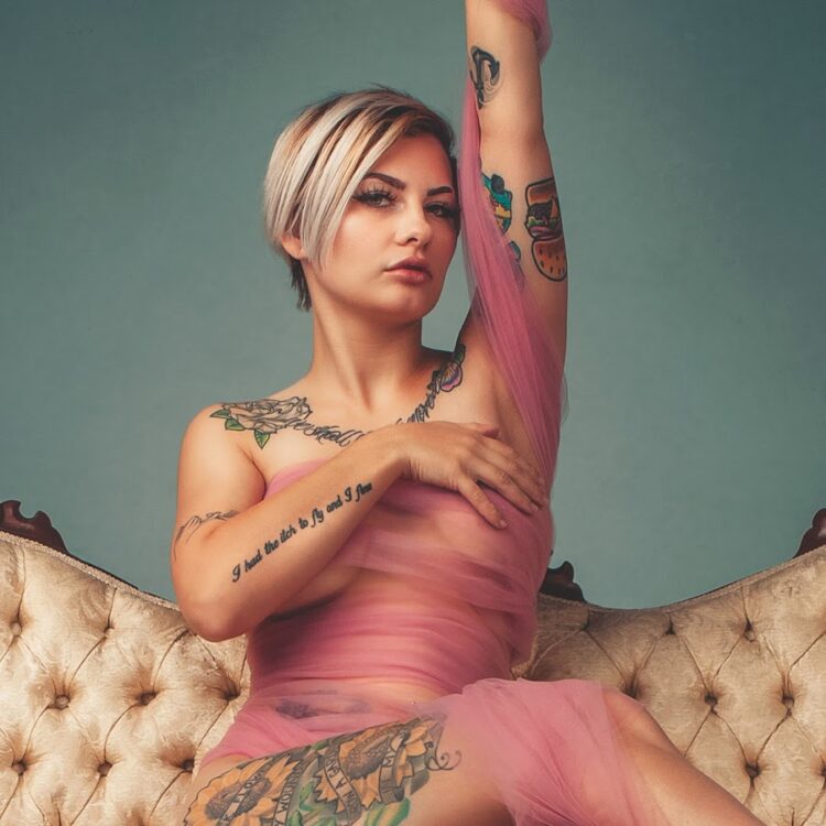 shannon taylor feet 5