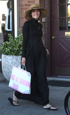 shannyn sossamon feet 3