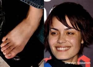 shannyn sossamon feet 6