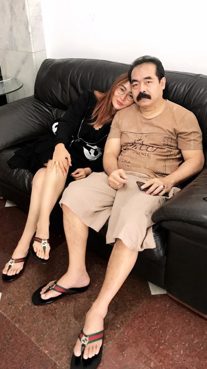 shanty widihastuti feet 4