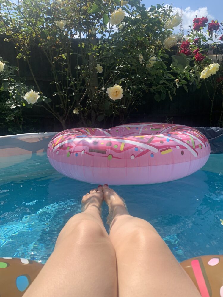 shaparak khorsandi feet 2