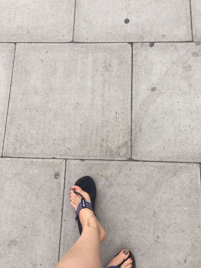 shaparak khorsandi feet 5