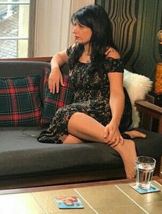 shaparak khorsandi feet 6