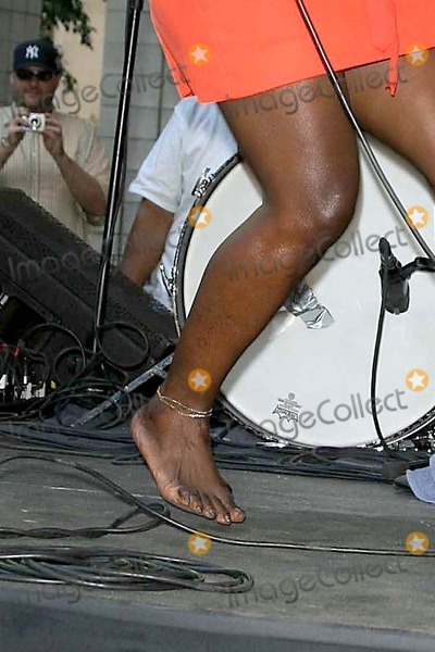 sharan jones feet