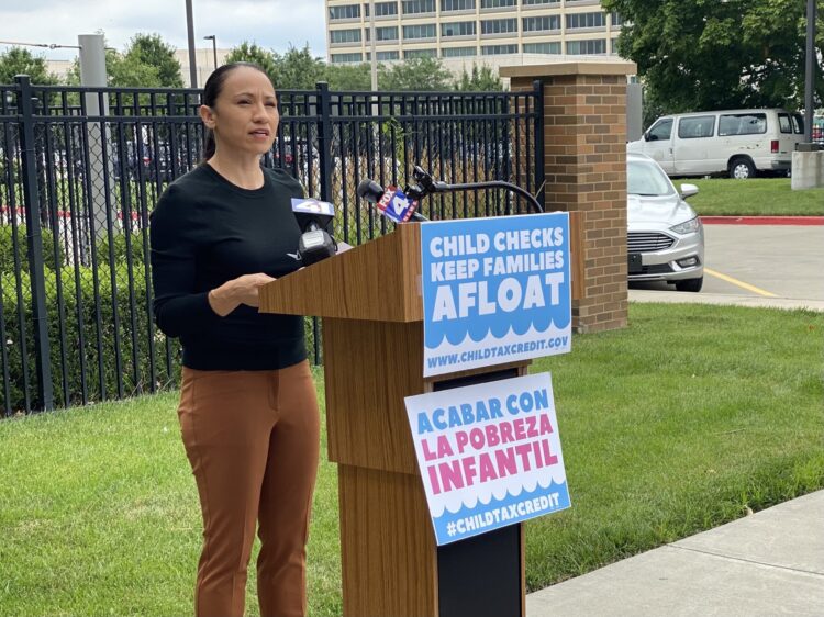 sharice davids feet 3 scaled