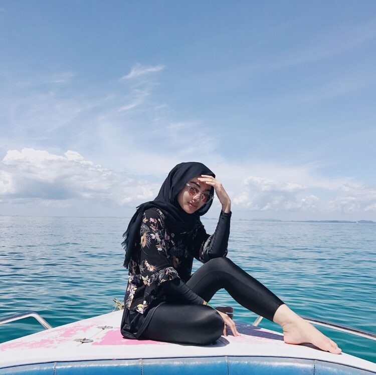 sharifah rose sabrina feet 5