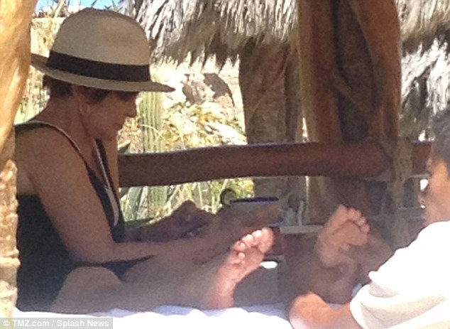 sharon osbourne feet 6