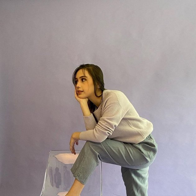 sharon sahertian feet 1