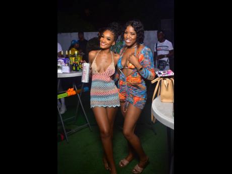 shauna wright feet 2