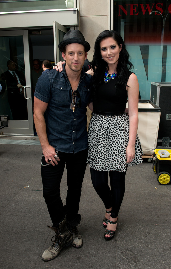 shawna thompson feet 4