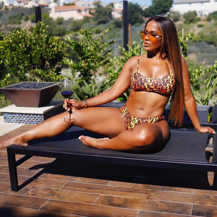 shayla mitchell feet 1