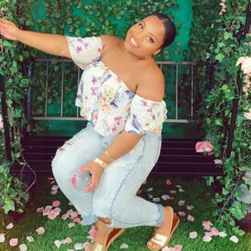 shayla mitchell feet 2