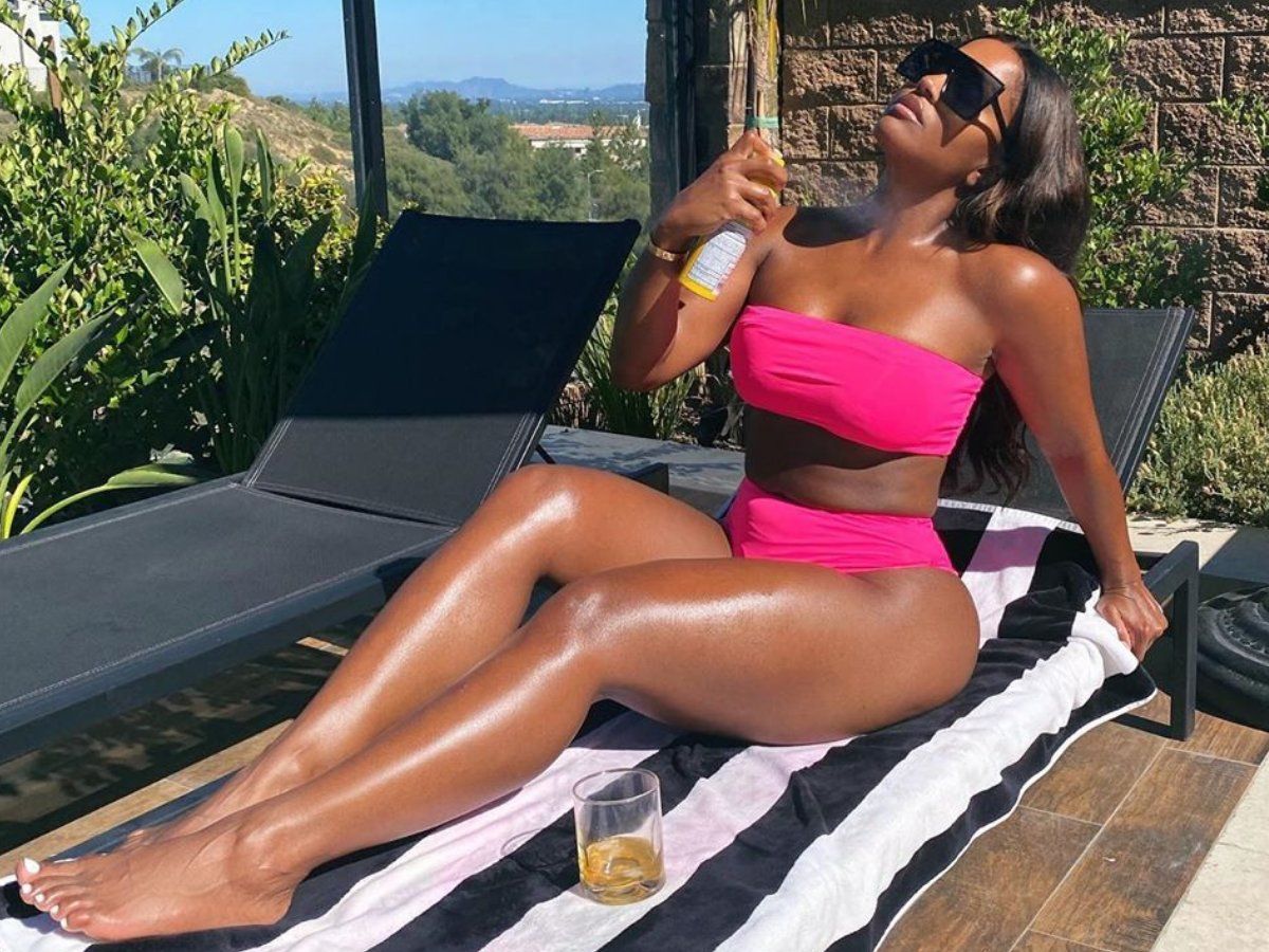 shayla mitchell feet