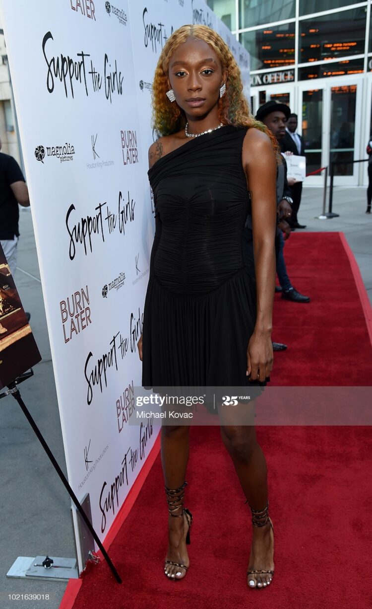 shayna mchayle feet 2