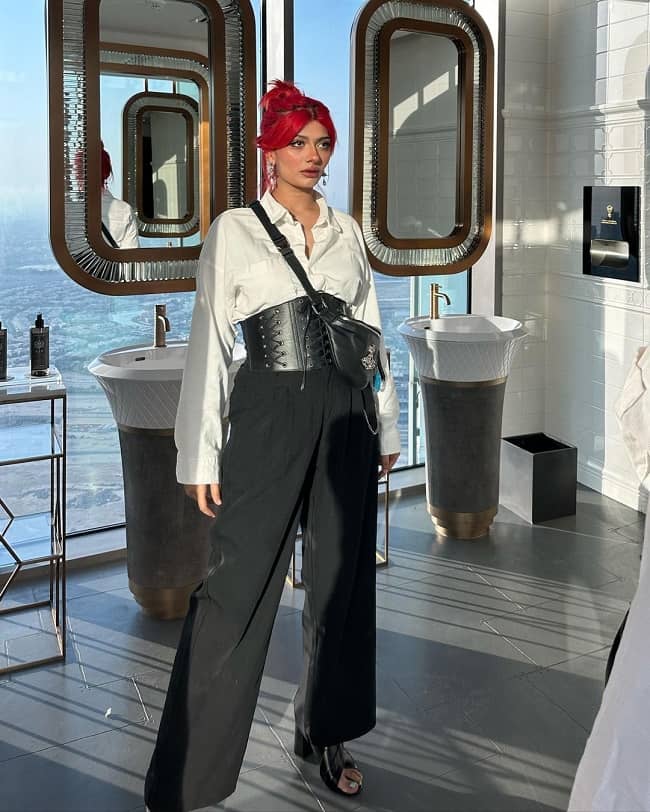 shaziya ashraf feet 2