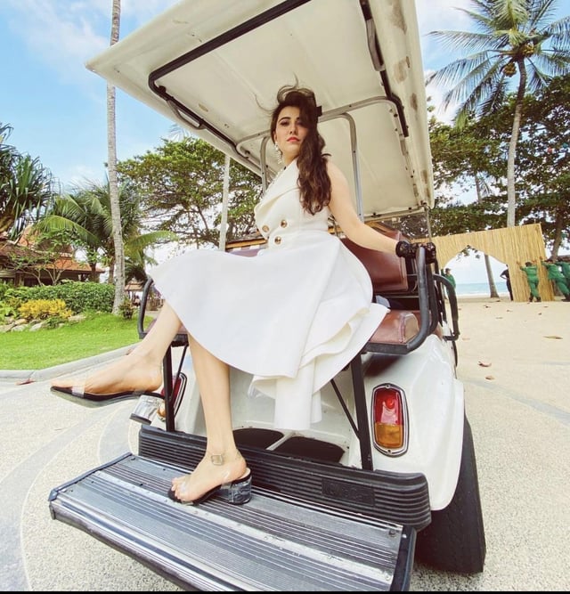 sheena bajaj feet 3