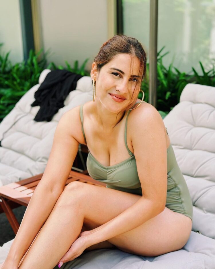 sheetal thakur feet 5