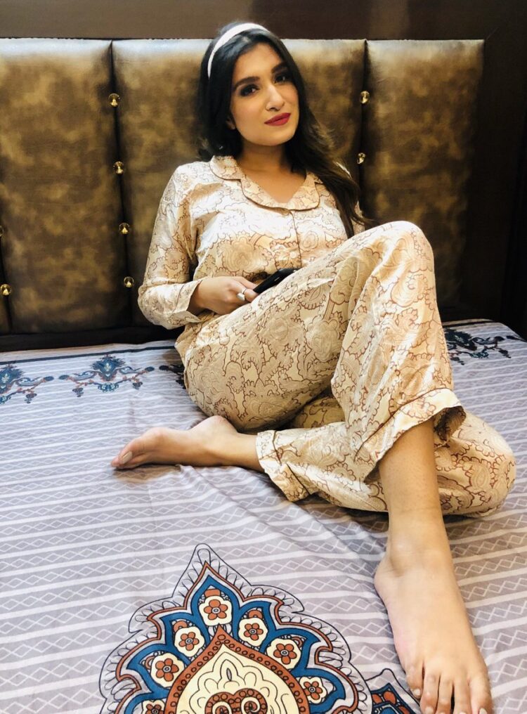 shefali bagga feet 5