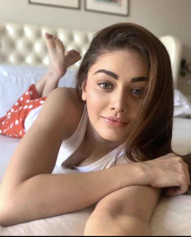 shefali jariwala feet 1