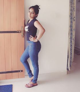 shehani wijethunge feet 4
