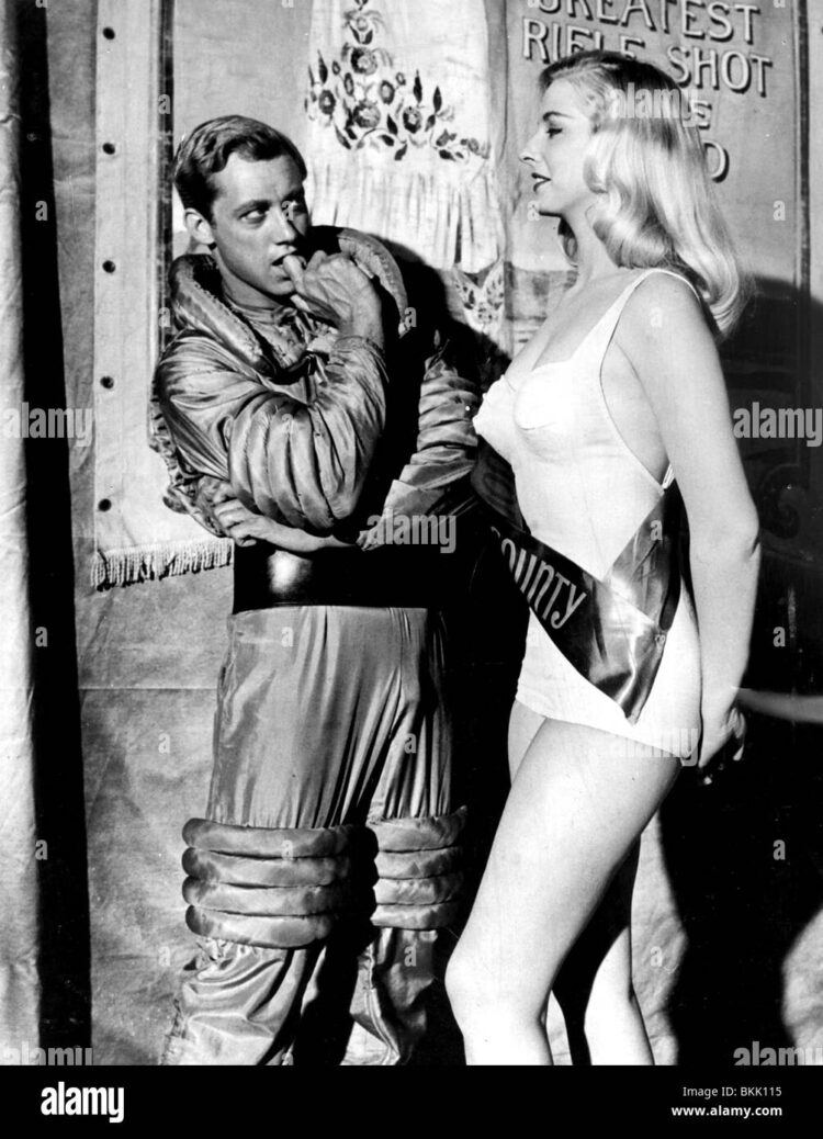 shelby benson feet 6