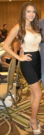 shelby chesnes feet 3