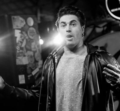 shelby owlbeteen feet 4