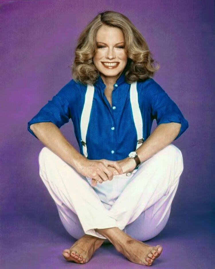 shelley hack feet 1