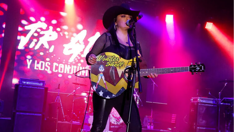 shelley lares feet 6