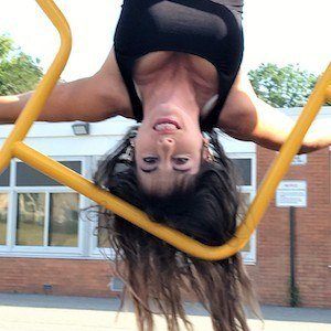 shelly b twinpossible feet 4