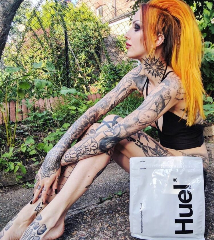 shelly dinferno feet