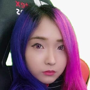 sherlin susanto feet 2