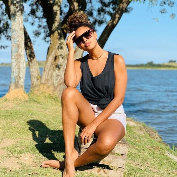 sheron menezzes feet 4