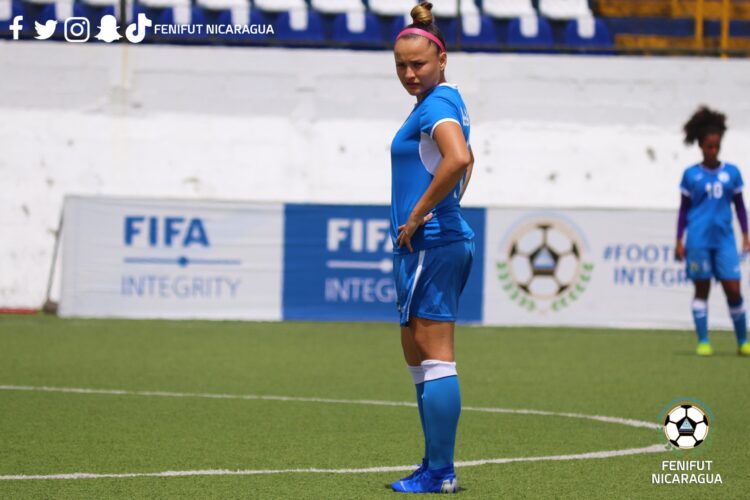 sheyla flores feet 2 scaled