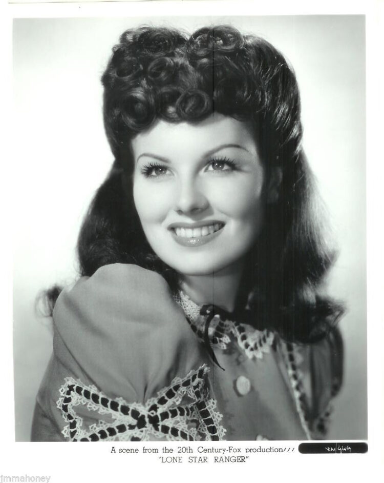 sheyla flores feet 6